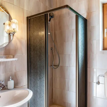 A Nett's Nest - Haus Tatil Evi *