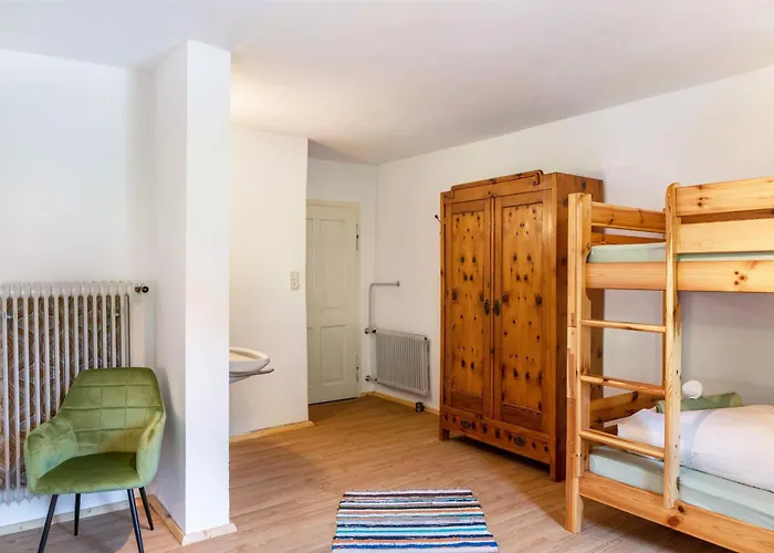 A Nett's Nest - Haus Holiday home Hainzenberg